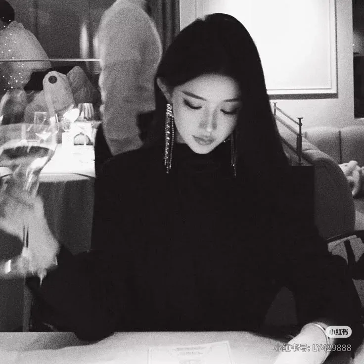 Ảnh 1 của Kim Jena. 